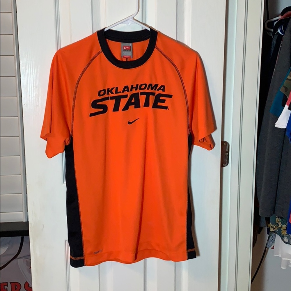 NIKE Oklahoma State fit dry t shirt small